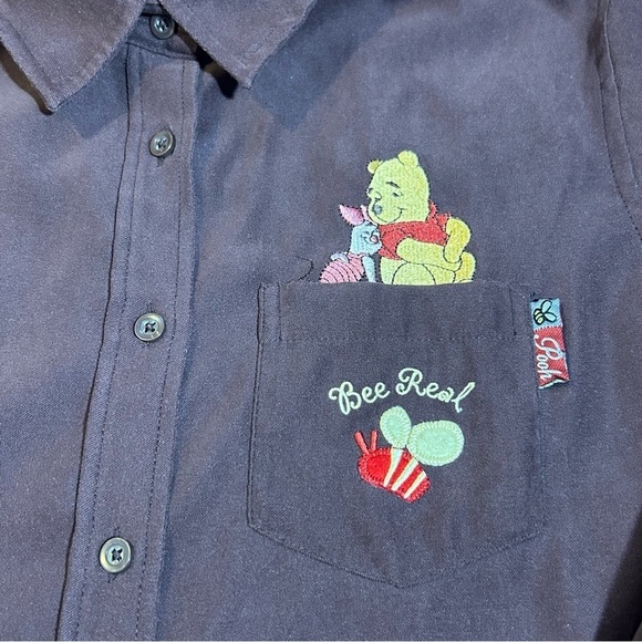 Vintage Disney Winnie the Pooh Piglet Bee Real Button Down Shirt Maroon Medium - Picture 9 of 16
